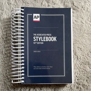 Associated Press AP Stylebook 55th Edition 2020-2022 Spiral-Bound Book VGUC